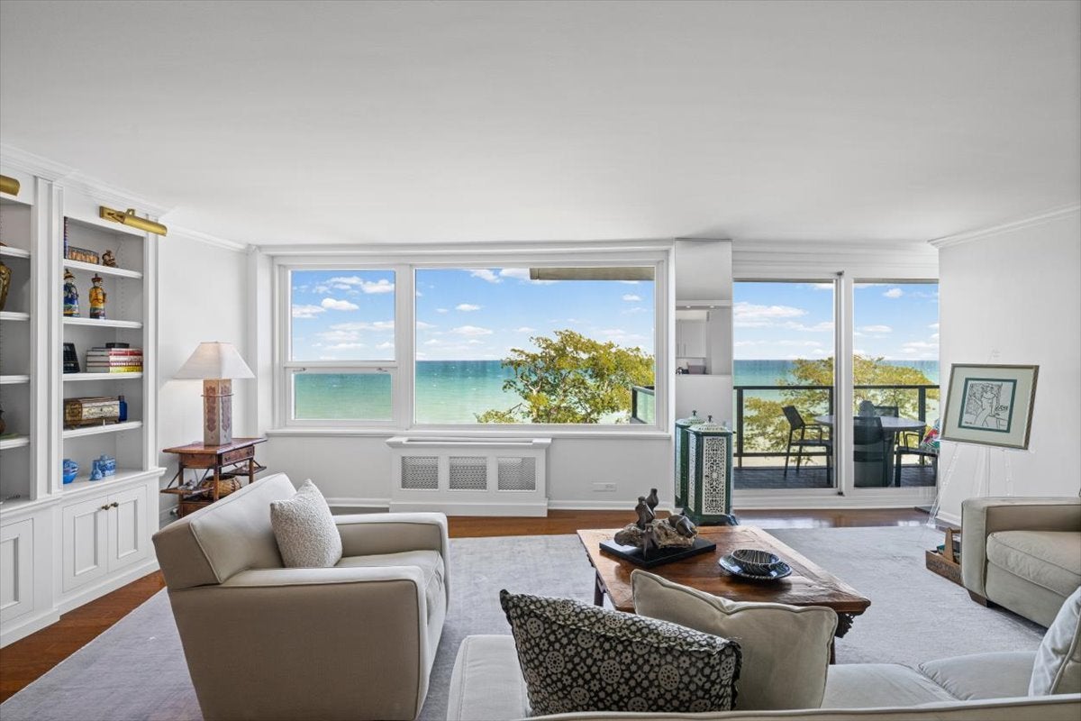 1630 Sheridan Road 5G