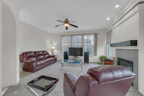 Tiny photo for 184 Fox Bend Circle, Bolingbrook, IL 60440 (MLS # 12694922)