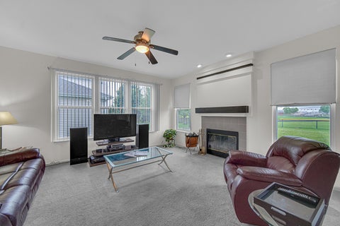 Tiny photo for 184 Fox Bend Circle, Bolingbrook, IL 60440 (MLS # 12694922)