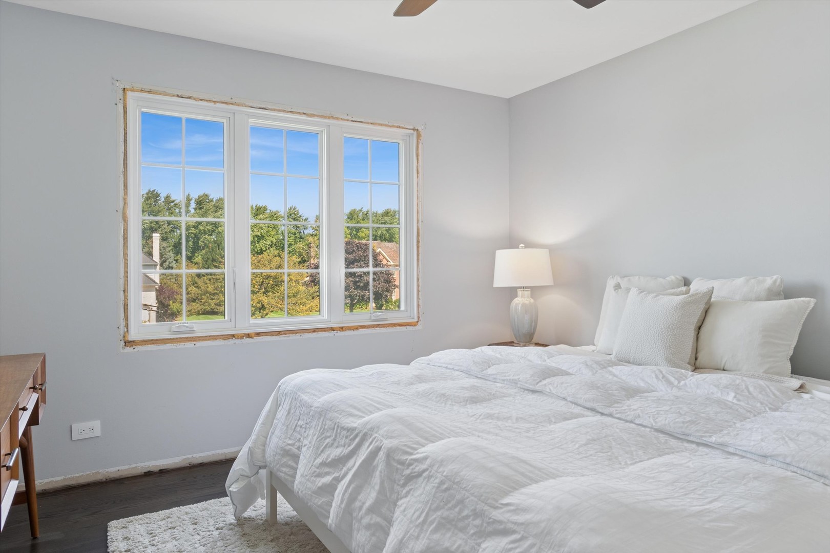 Naperville, Illinois 60564, United States, 4 Bedrooms Bedrooms, ,4 BathroomsBathrooms,Residential,Contingent,215906