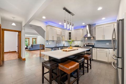 Tiny photo for 5121 W Newport Avenue, Chicago, IL 60641 (MLS # 12490890)