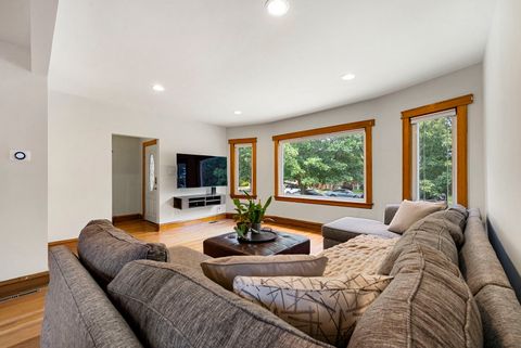 Tiny photo for 5121 W Newport Avenue, Chicago, IL 60641 (MLS # 12490890)
