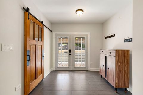 Tiny photo for 5121 W Newport Avenue, Chicago, IL 60641 (MLS # 12490890)
