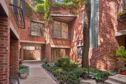 Tiny photo for 416 W Grant Place #G, Chicago, IL 60614 (MLS # 12460495)