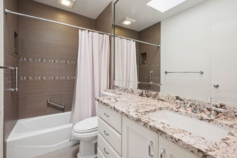 Tiny photo for 416 W Grant Place #G, Chicago, IL 60614 (MLS # 12460495)