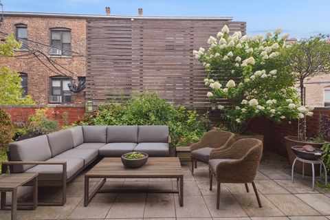 Tiny photo for 416 W Grant Place #G, Chicago, IL 60614 (MLS # 12460495)