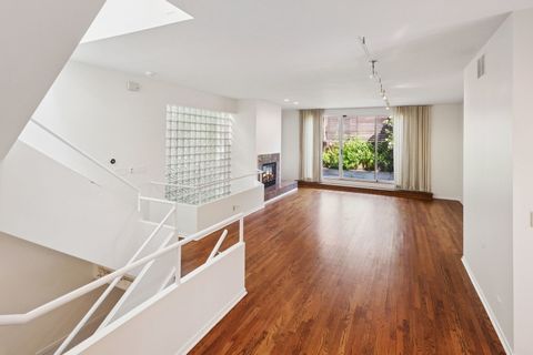 Tiny photo for 416 W Grant Place #G, Chicago, IL 60614 (MLS # 12460495)