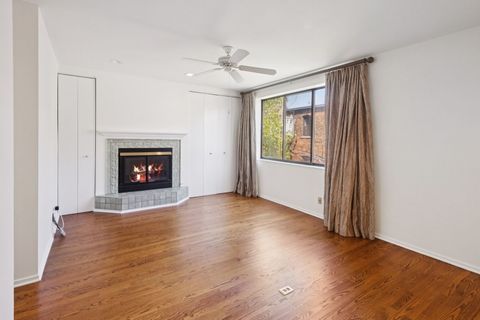Tiny photo for 416 W Grant Place #G, Chicago, IL 60614 (MLS # 12460495)