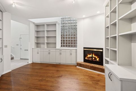 Tiny photo for 416 W Grant Place #G, Chicago, IL 60614 (MLS # 12460495)