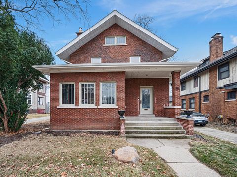 Photo of 812 Garfield Avenue, Rockford, IL 61103 (MLS # 12602919)