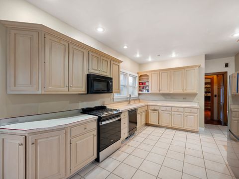 Tiny photo for 812 Garfield Avenue, Rockford, IL 61103 (MLS # 12602919)