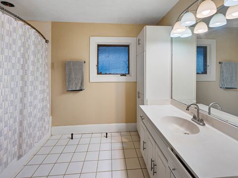 Tiny photo for 812 Garfield Avenue, Rockford, IL 61103 (MLS # 12602919)