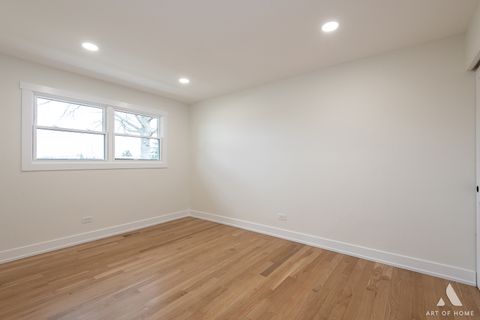 Tiny photo for 10521 Fitzsimmons Drive, Palos Park, IL 60464 (MLS # 12649305)