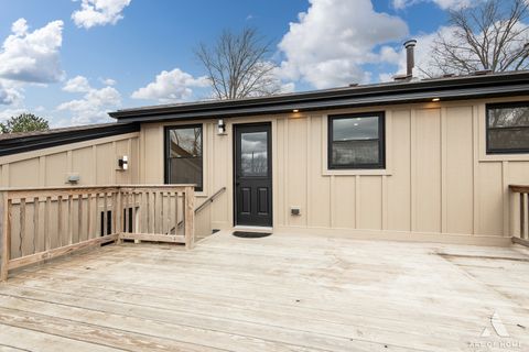 Tiny photo for 10521 Fitzsimmons Drive, Palos Park, IL 60464 (MLS # 12649305)