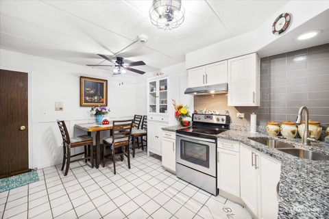 Tiny photo for 491 Timber Ridge Drive #102, Carol Stream, IL 60188 (MLS # 12582253)