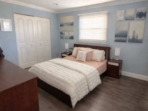 Tiny photo for 15 Wildwood Road, Elk Grove Village, IL 60007 (MLS # 12546997)