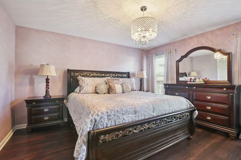 Tiny photo for 639 W Comstock Avenue, Elmhurst, IL 60126 (MLS # 12548473)