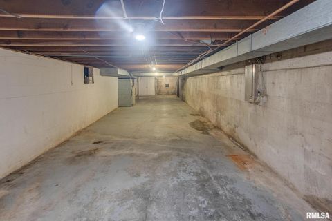 Tiny photo for 333 N LAKEVIEW Drive, Salem, IL 62881 (MLS # EB457177)