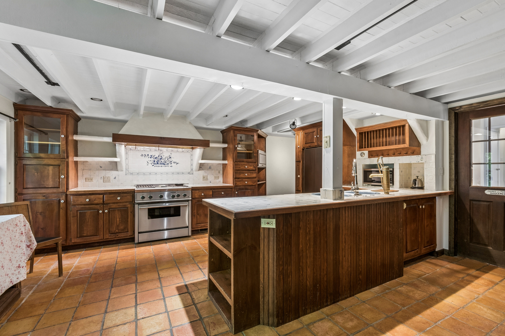 44 W Indian Trail Road