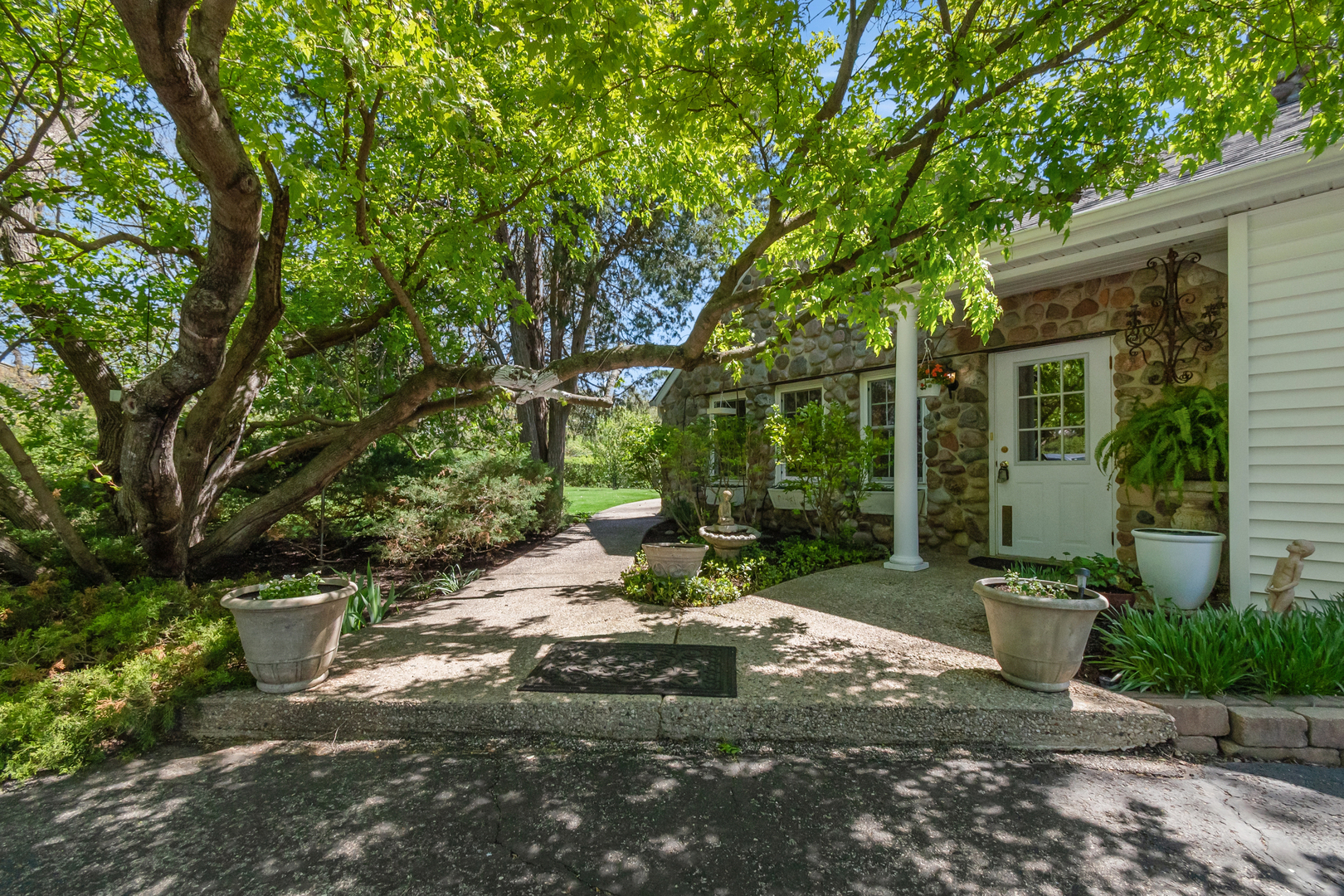 44 W Indian Trail Road