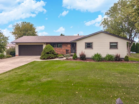 Photo of 114 Boulder Drive, Gridley, IL 61744 (MLS # 12784320)