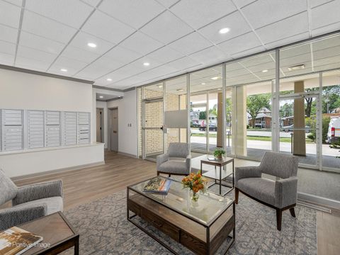 Tiny photo for 141 N La Grange Road #905, La Grange, IL 60525 (MLS # 12431546)