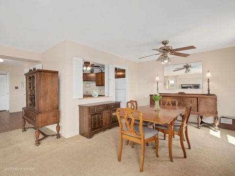 Tiny photo for 141 N La Grange Road #905, La Grange, IL 60525 (MLS # 12431546)