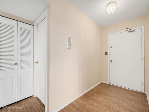 Tiny photo for 141 N La Grange Road #905, La Grange, IL 60525 (MLS # 12431546)