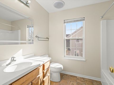 Tiny photo for 342 Comstock Drive, Elgin, IL 60124 (MLS # 12613034)