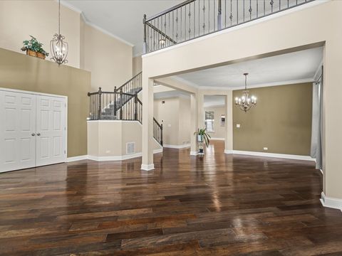 Tiny photo for 342 Comstock Drive, Elgin, IL 60124 (MLS # 12613034)