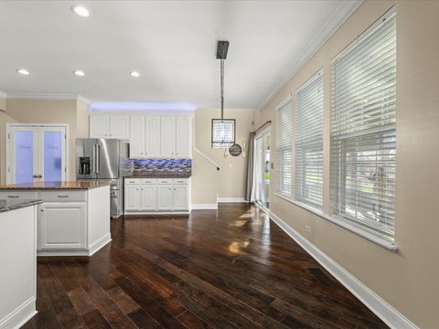 Tiny photo for 342 Comstock Drive, Elgin, IL 60124 (MLS # 12613034)