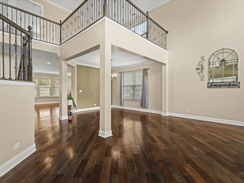 Tiny photo for 342 Comstock Drive, Elgin, IL 60124 (MLS # 12613034)