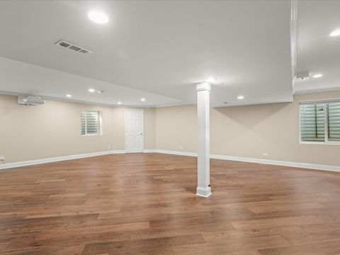 Tiny photo for 342 Comstock Drive, Elgin, IL 60124 (MLS # 12613034)