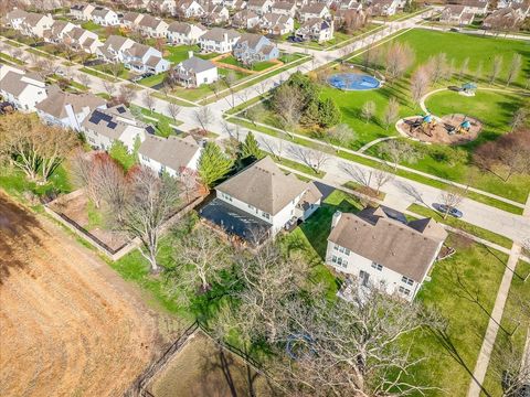 Tiny photo for 342 Comstock Drive, Elgin, IL 60124 (MLS # 12613034)