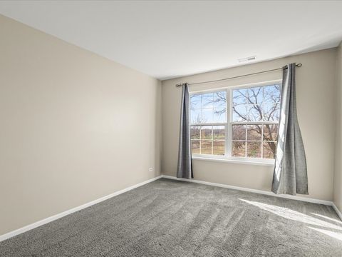 Tiny photo for 342 Comstock Drive, Elgin, IL 60124 (MLS # 12613034)