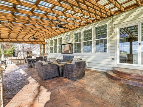 Tiny photo for 342 Comstock Drive, Elgin, IL 60124 (MLS # 12613034)