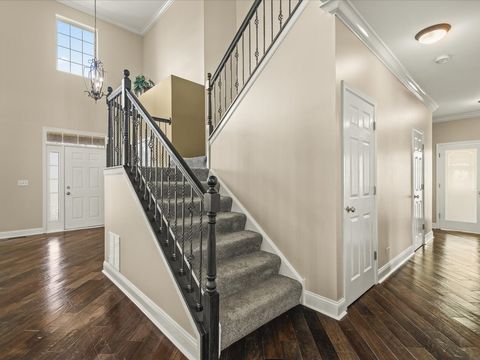 Tiny photo for 342 Comstock Drive, Elgin, IL 60124 (MLS # 12613034)