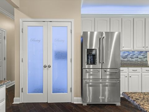 Tiny photo for 342 Comstock Drive, Elgin, IL 60124 (MLS # 12613034)