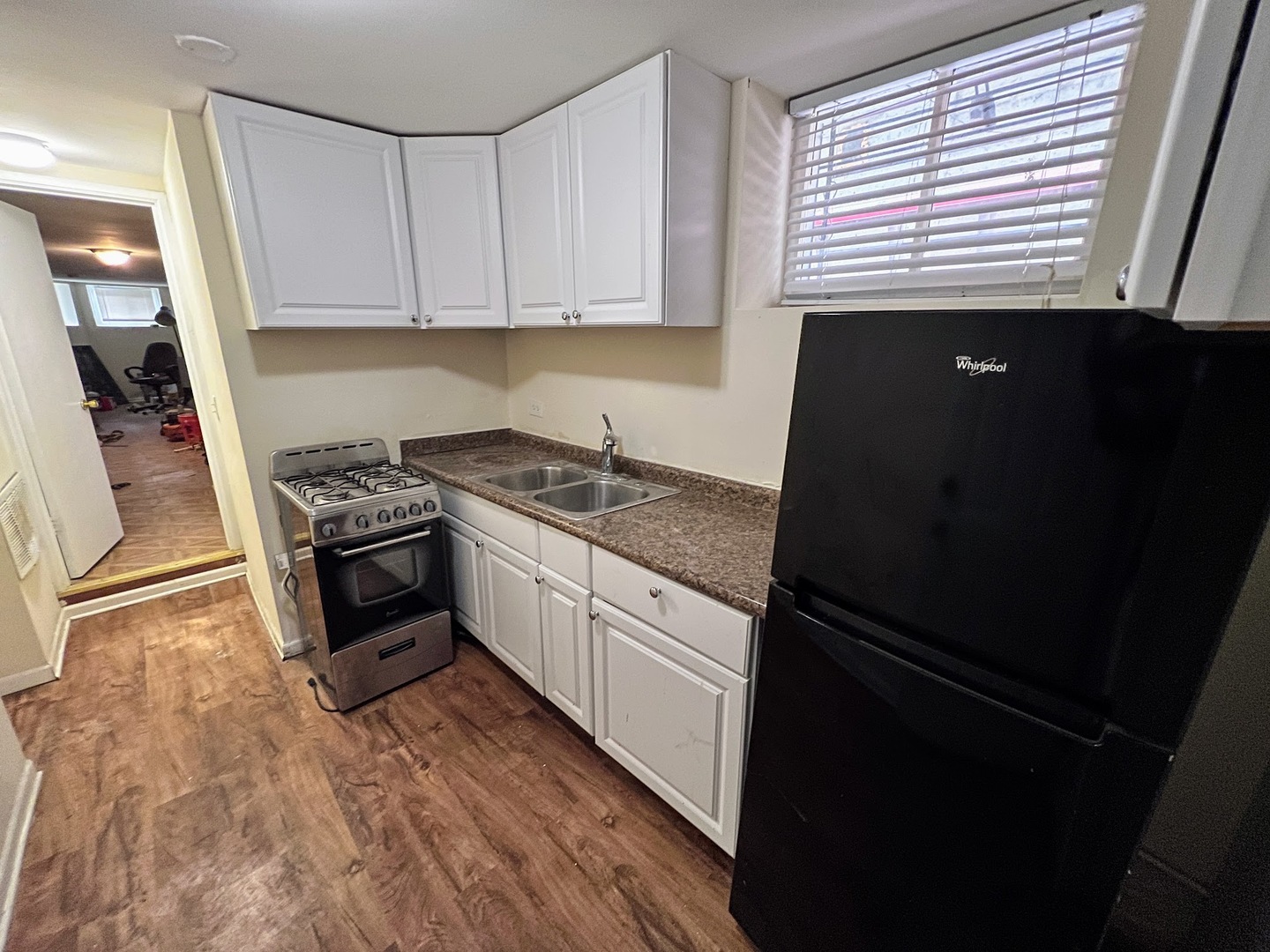 1028 W OAKDALE Avenue GF