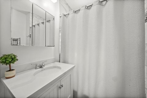 Tiny photo for 3829 Wisconsin Avenue, Berwyn, IL 60402 (MLS # 12478282)