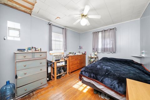 Tiny photo for 3829 Wisconsin Avenue, Berwyn, IL 60402 (MLS # 12478282)