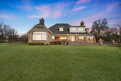 Tiny photo for 719 Midwest Club Parkway, Oak Brook, IL 60523 (MLS # 12558959)