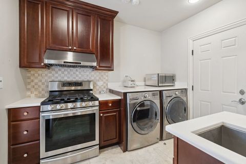 Tiny photo for 719 Midwest Club Parkway, Oak Brook, IL 60523 (MLS # 12558959)