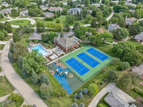 Tiny photo for 719 Midwest Club Parkway, Oak Brook, IL 60523 (MLS # 12558959)