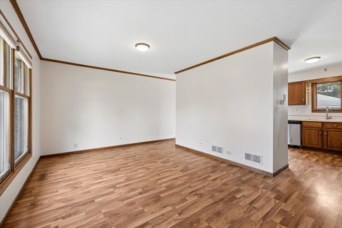 Tiny photo for 2504 N Boulevard View Avenue, Waukegan, IL 60087 (MLS # 12611694)