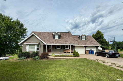 Photo of 645 SUNCREST Court, Sherrard, IL 61281 (MLS # QC4268286)