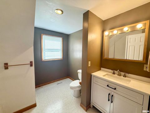 Tiny photo for 645 SUNCREST Court, Sherrard, IL 61281 (MLS # QC4268286)