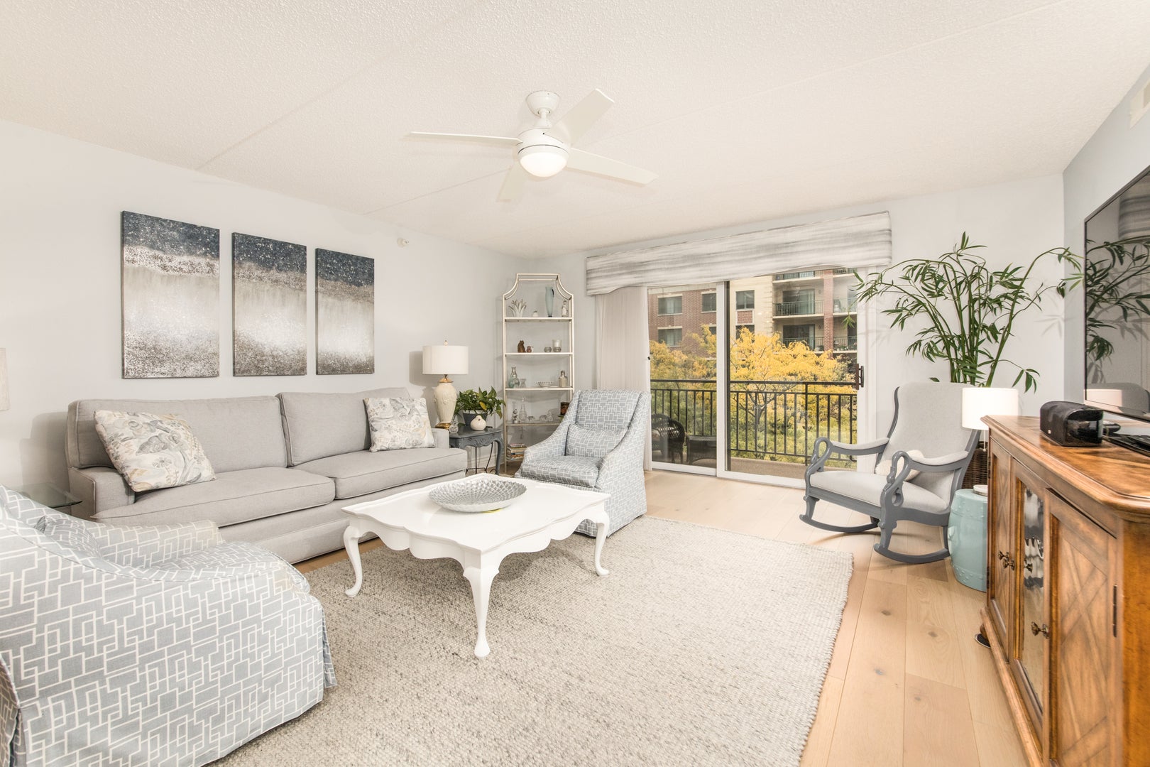 10 S Wille Street 303