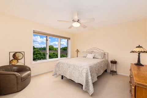 Tiny photo for 10 S Wille Street #303, Mount Prospect, IL 60056 (MLS # 12776490)