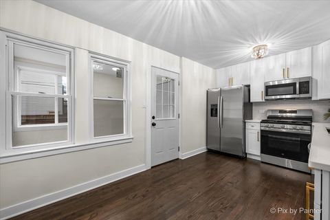 Tiny photo for 7042 N Washtenaw Avenue, Chicago, IL 60645 (MLS # 12618554)